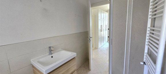 3 bedrooms Apartment in Massa, Italy No. 87951 24