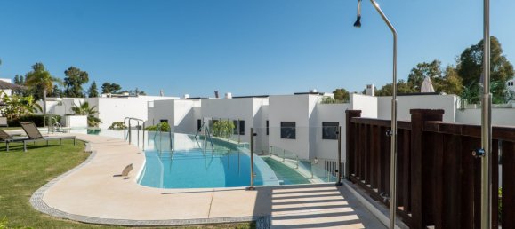 3 Schlafzimmer Stadthaus in Marbella, Spain, Nr. 143694 12