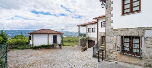 3 غرف نوم منزل في Caires, Portugal رقم 164661 24