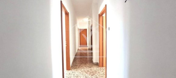 2 chambres Appartement à Bari, Italy No. 353227 9