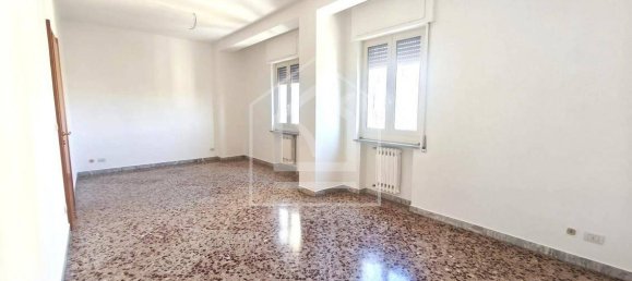 2 chambres Appartement à Bari, Italy No. 353227 3