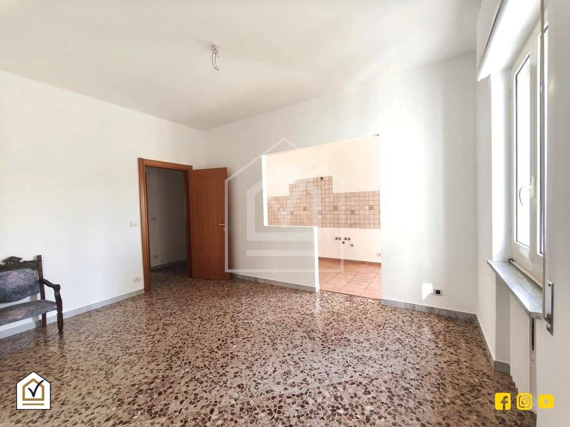 2 chambres Appartement à Bari, Italy No. 353227
