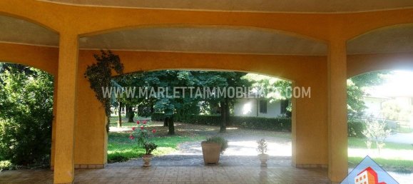 3 Schlafzimmer Villa in Monte Cremasco, Italy, Nr. 126059 8