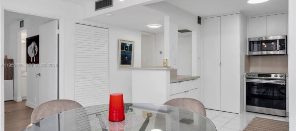1 Schlafzimmer Gewerbliche Immobilien in Miami, USA, Nr. 614270 11