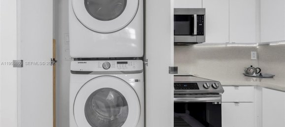 1 Schlafzimmer Gewerbliche Immobilien in Miami, USA, Nr. 614270 9