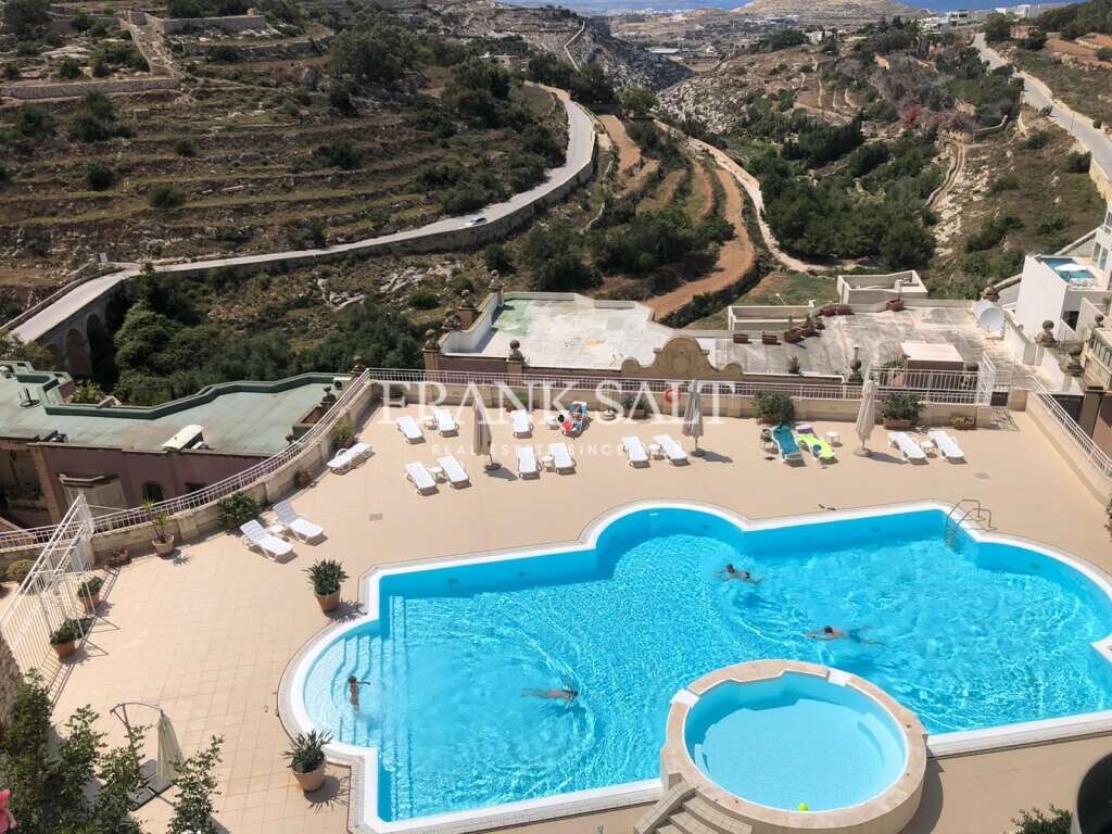 3 bedrooms Apartment in Swieqi, Malta No. 9262