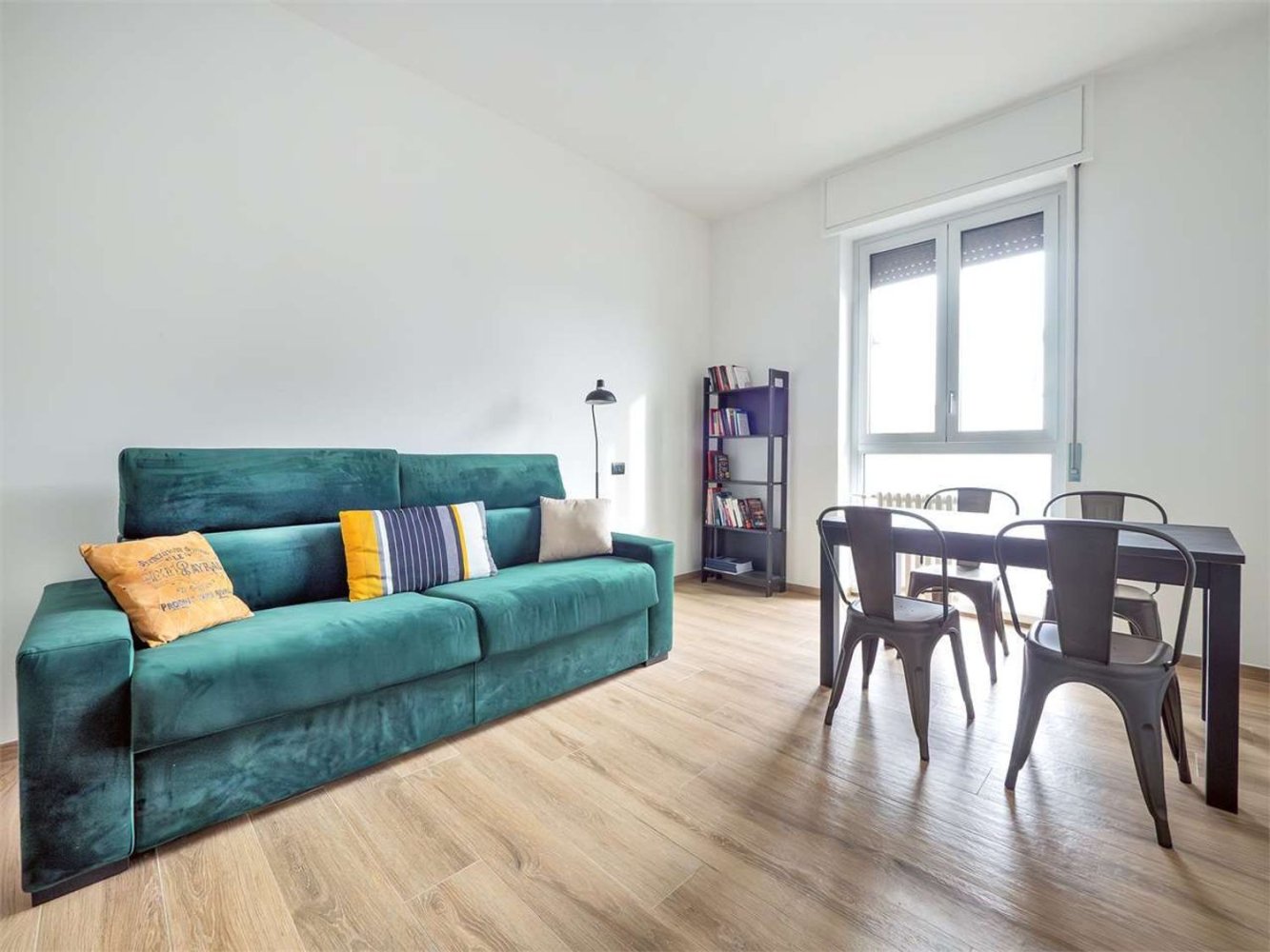 Apartamento de 2 habitaciónes en Sesto San Giovanni, Italy No. 6676