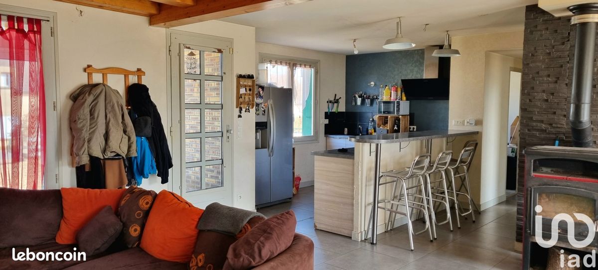 3 bedrooms House in Marigny-Marmande, France No. 43081