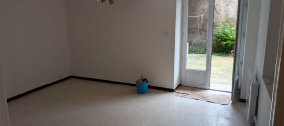 Edificio de 23 habitaciónes en Limoux, France No. 339039 2