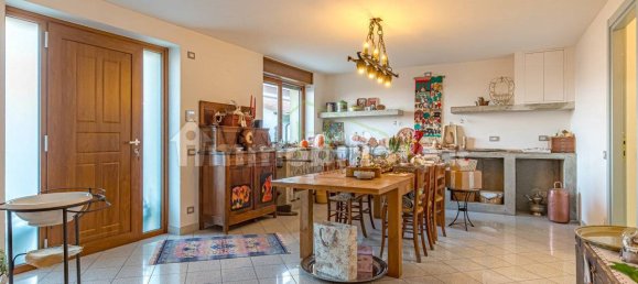 5 bedrooms Villa in Alserio, Italy No. 167697 40