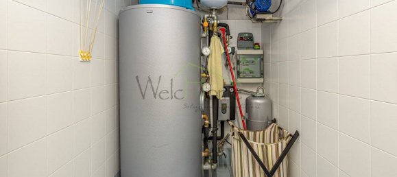 5 bedrooms Villa in Alserio, Italy No. 167697 4