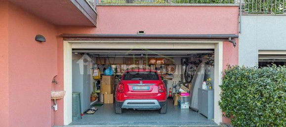 5 bedrooms Villa in Alserio, Italy No. 167697 7