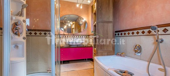 5 bedrooms Villa in Alserio, Italy No. 167697 33