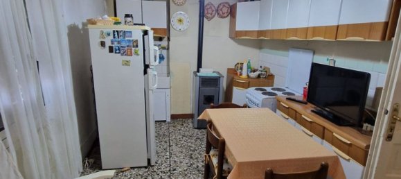 8غرفة منزل في Casale Monferrato, Italy رقم 15792 7