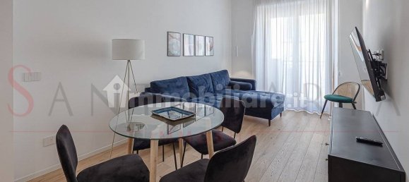 2 bedrooms Apartment in Milan, Italy No. 341985 3