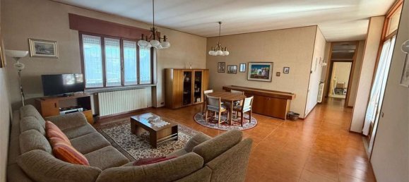 6 rooms House in Cavaglio d'Agogna, Italy No. 237890 5