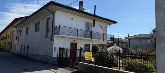 6 rooms House in Cavaglio d'Agogna, Italy No. 237890 3
