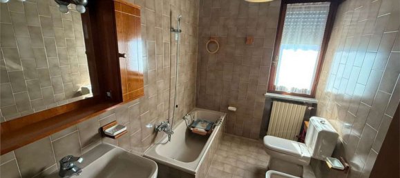 6 rooms House in Cavaglio d'Agogna, Italy No. 237890 19