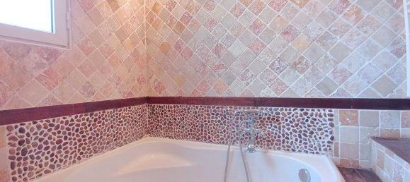 4 bedrooms House in Borgo, France No. 355573 7