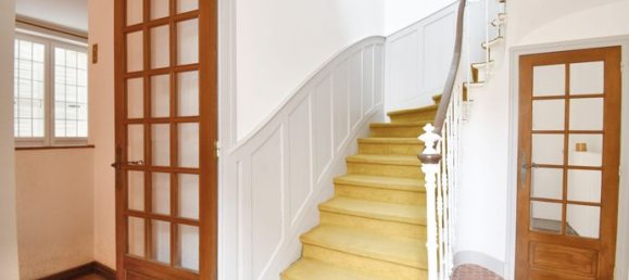 3 bedrooms House in Autun, France No. 315057 3