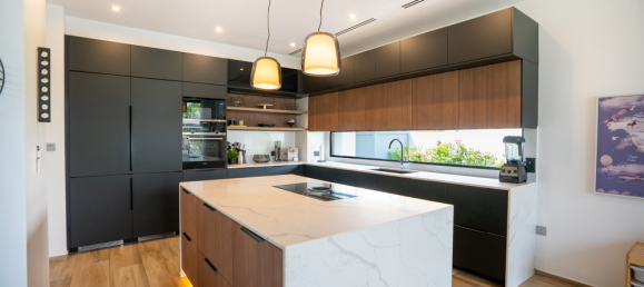 5 bedrooms Villa in Dubai, UAE No. 12185 8