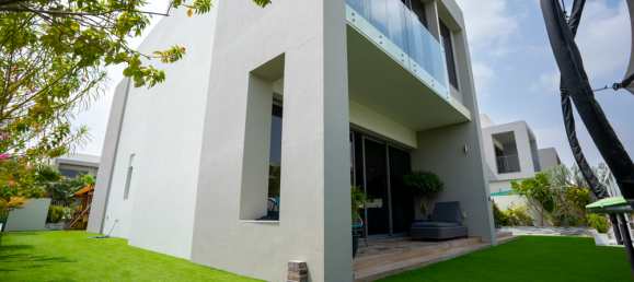 5 bedrooms Villa in Dubai, UAE No. 12185 17