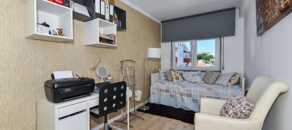 3 Schlafzimmer Doppelhaus in Cascais, Portugal, Nr. 332886 2