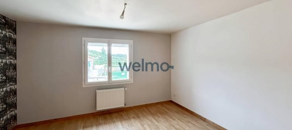 5 Schlafzimmer Villa in Saint-Symphorien-de-Lay, France, Nr. 193830 9