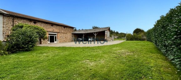 5 Schlafzimmer Villa in Saint-Symphorien-de-Lay, France, Nr. 193830 2