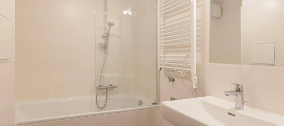 Studio in Brigittenau, Austria No. 249732 9