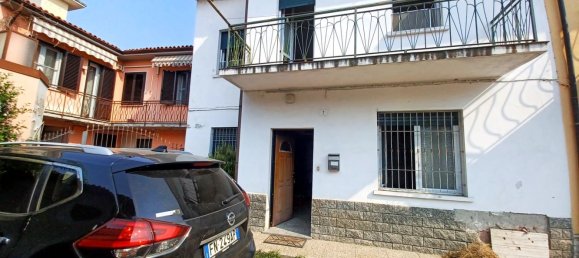 3 Schlafzimmer Haus in Sannazzaro de' Burgondi, Italy, Nr. 365317 2