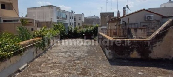 Квартира с 2 спальнями в Лечче, Италия № 331799 5