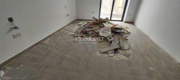 3 bedrooms House in Mosta, Malta No. 8416 4