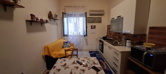 2-salle Appartement à Palermo, Italy No. 44274 5