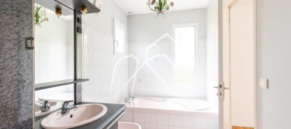 4 Schlafzimmer Haus in Bonsecours, France, Nr. 310980 8