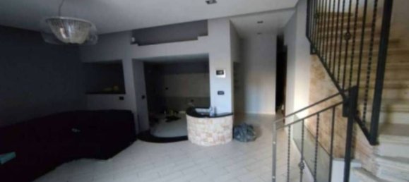 Дом с 3 комнатами в Ардеа, Италия № 12448 14