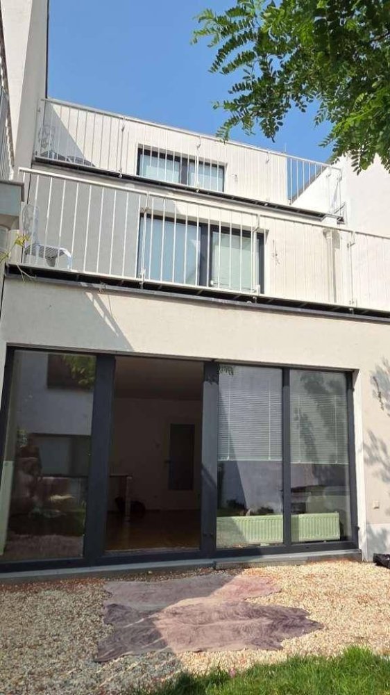 5 rooms Townhouse in Vienna, Austria No. 207625