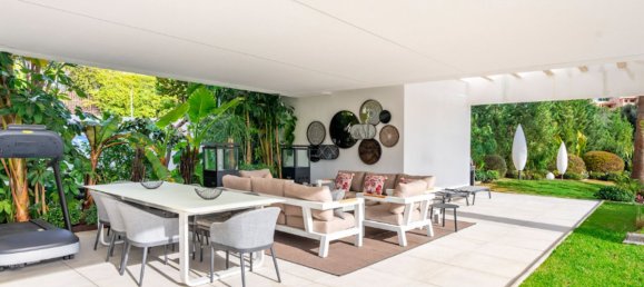 4 bedrooms Villa in Malaga, Spain No. 24005 13