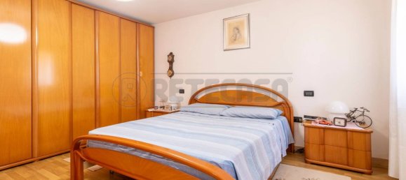 2 bedrooms House in Carmignano di Brenta, Italy No. 271072 12