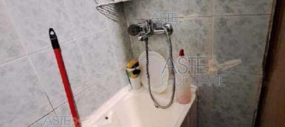 2 rooms Apartment in Rome, Italy No. 197735 12