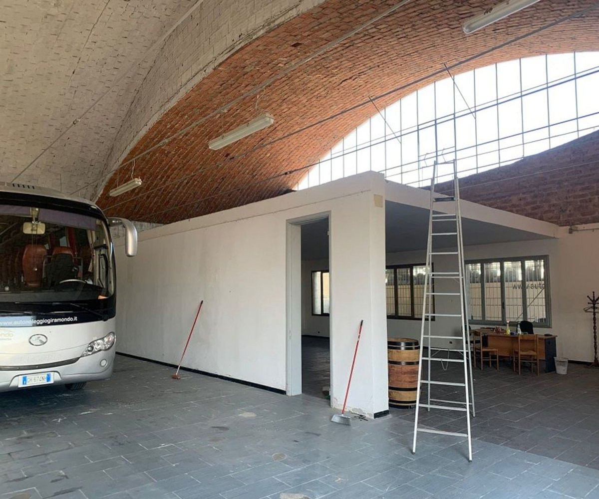  مستودع في Sinalunga, Italy 380متر مربع رقم 155655