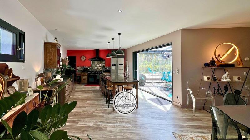 4 bedrooms House in Gan, France No. 334439