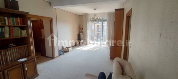 2 Schlafzimmer Wohnung in Milan, Italy, Nr. 360103 5