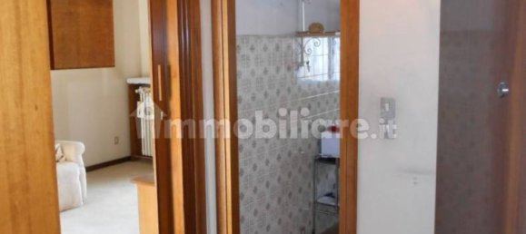 2 Schlafzimmer Wohnung in Milan, Italy, Nr. 360103 6