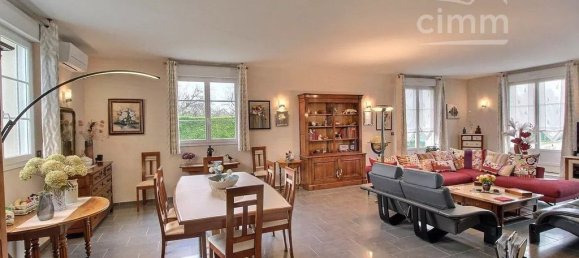 6 bedrooms House in Savonnieres, France No. 350716 5