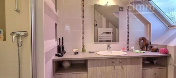 6 bedrooms House in Savonnieres, France No. 350716 24