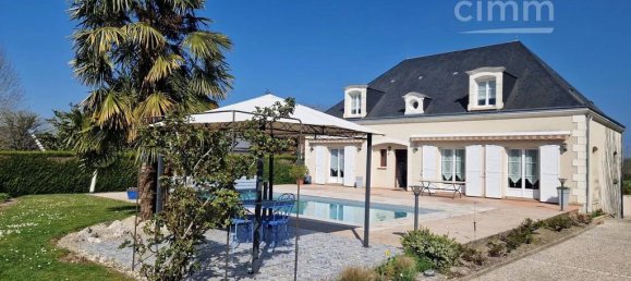 6 bedrooms House in Savonnieres, France No. 350716 2