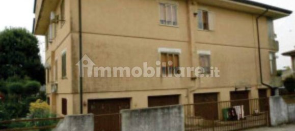 3 bedrooms Apartment in Lendinara, Italy No. 54442 6