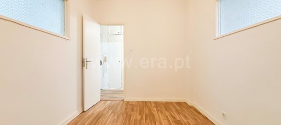 1 bedroom Apartment in Oeiras, Portugal No. 14617 6