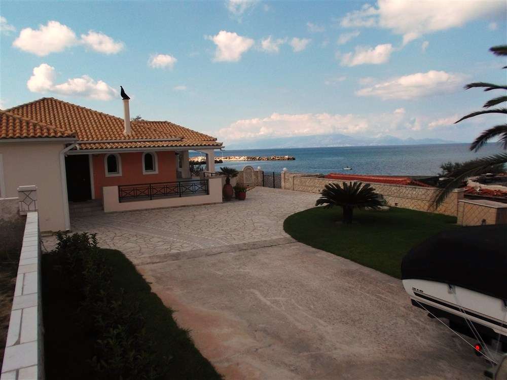 3 bedrooms Commercial property in Zakynthos, Greece No. 675